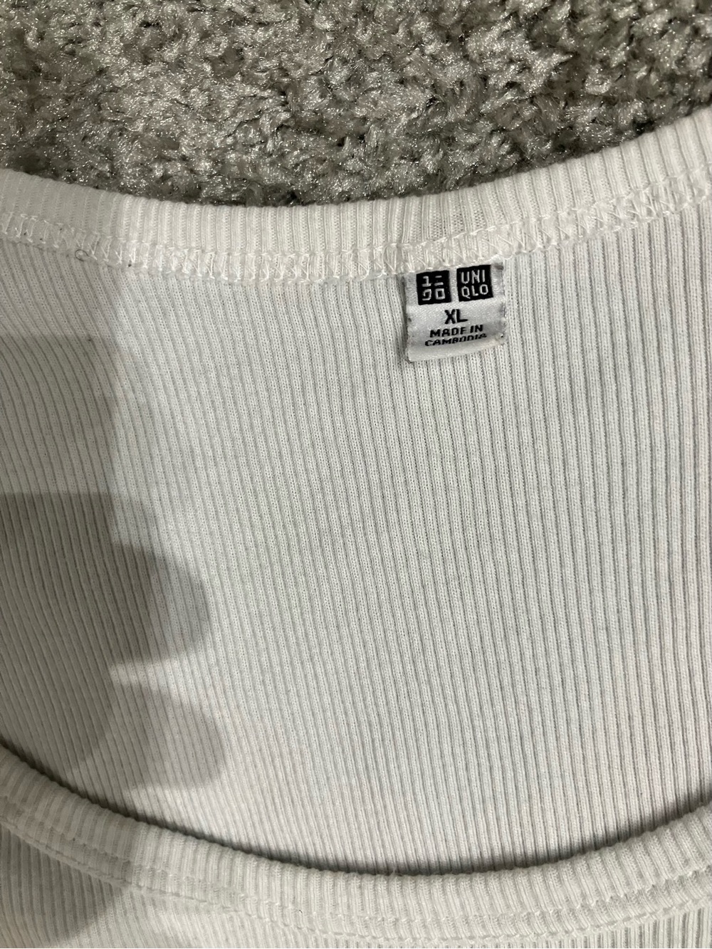 Uniqlo White Ribbed Tank Top - Scoop Neck - Picture 2 of 2